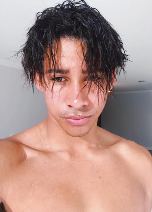 Keiynan Lonsdale in long hair in February 2018 selfie