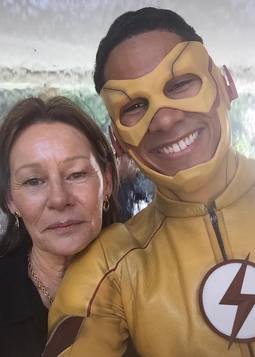 Keiynan Lonsdale with his mother in July 2017