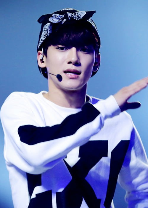 Kim Jong-dae at the SBS Gayo Daejeon in December 2013