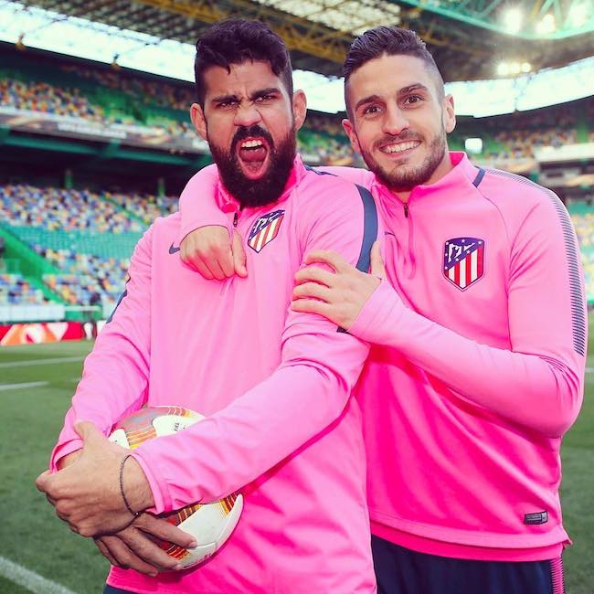 Koke and Diego Costa on the field in April 2018