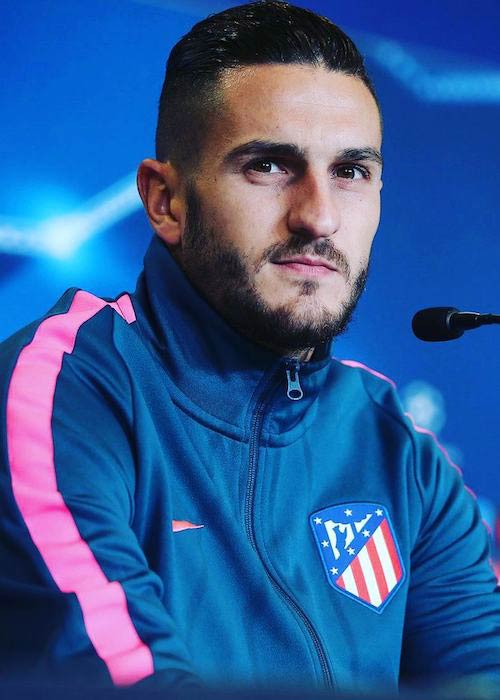 Koke interacting with media in November 2017