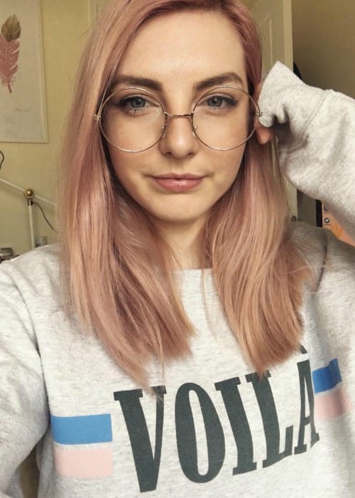 Lizzie LDShadowLady in a selfie in May 2018