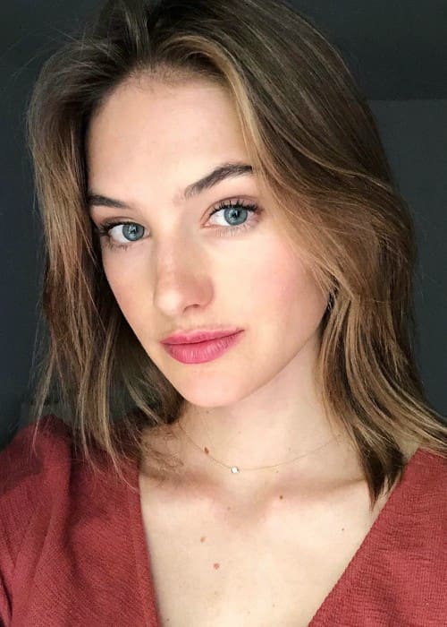 Sanne Vloet in an Instagram selfie as seen in May 2018