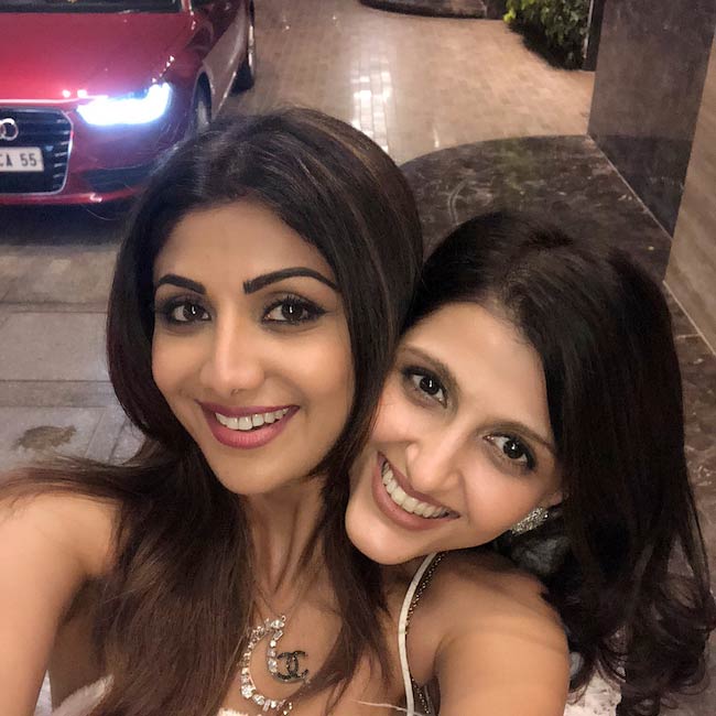 Shilpa Shetty wishing her best friend Akanksha Malhotra a Happy Birthday in June 2018