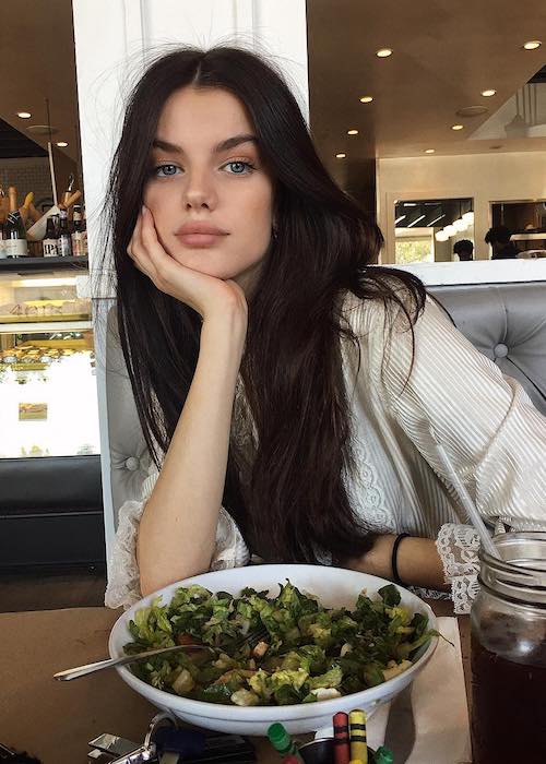Sonia Ben Ammar in a pic with her meal bowl in November 2017