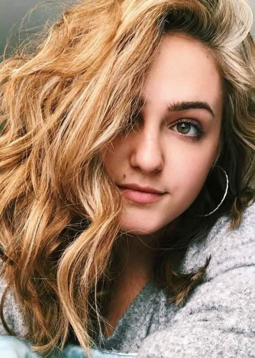 Sophie Reynolds in an Instagram selfie as seen in April 2017