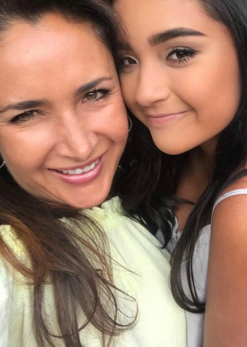 Xime Ponch (Right) in a selfie with her mother in May 2017
