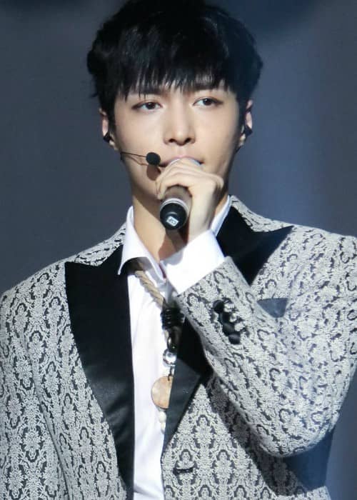 Yixing Zhang Height, Weight, Age, Girlfriend, Family, Facts, Biography