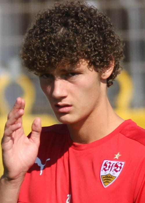 Benjamin Pavard at the public training in September 2016