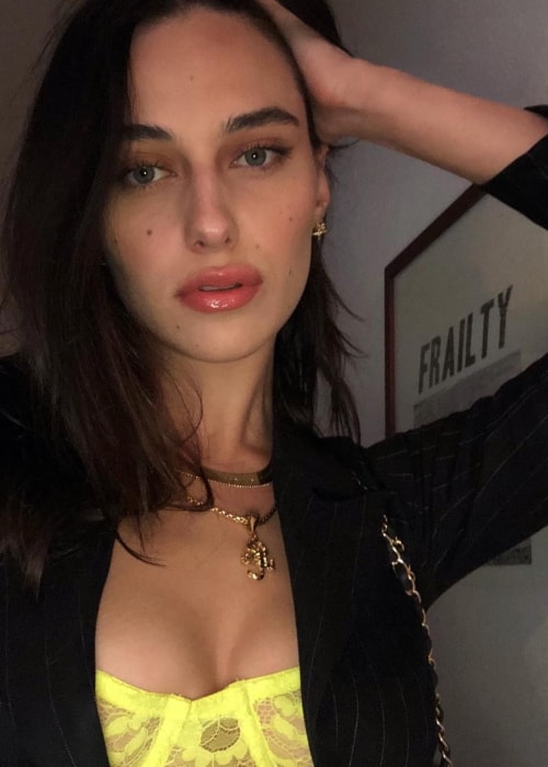 Devon Lee Carlson in a Instagram selfie in May 2018