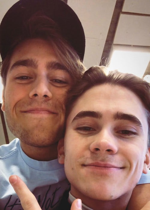 Felix Sandman (Right) and Benjamin Ingrosso in a selfie in May 2018