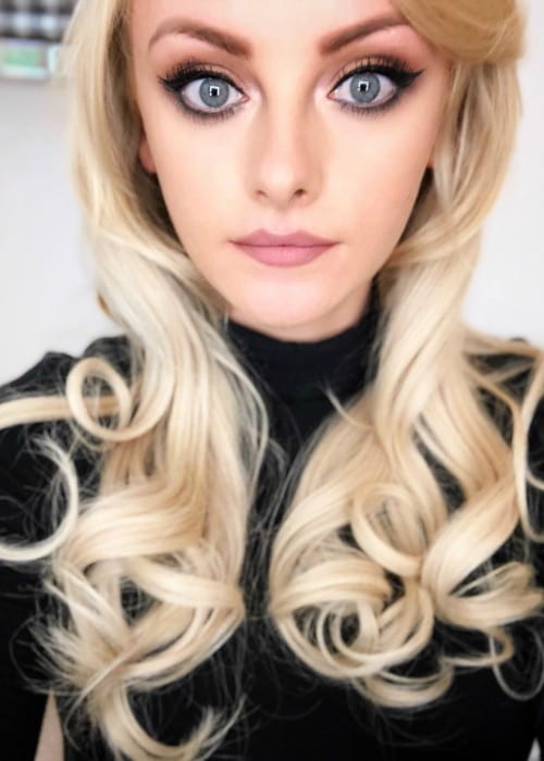 Katie McGlynn in an Instagram selfie as seen in May 2018