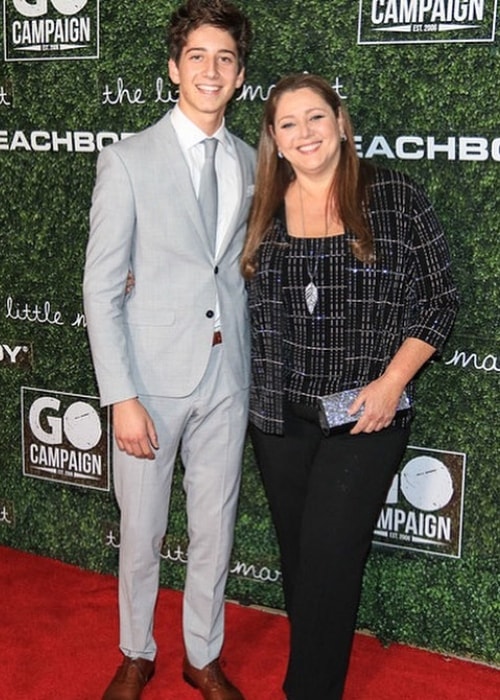 Milo Manheim with his mother Camryn Manheim in February 2018