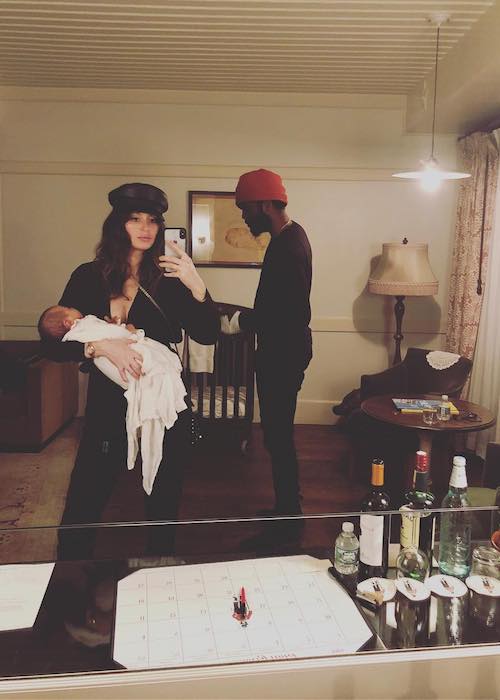 Nicole Trunfio with hubby Gay Clark and daughter Gia in a mirror selfie in June 2018