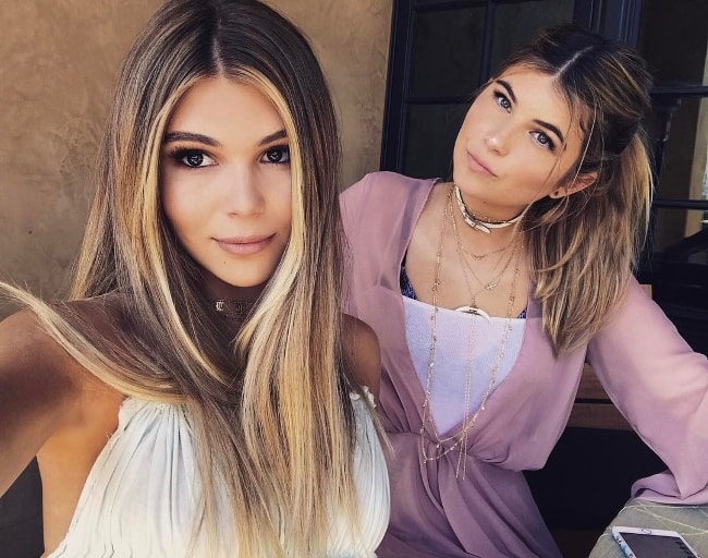 Olivia Jade Giannulli (Left) with her sister Isabella Rose Giannulli as seen in April 2017