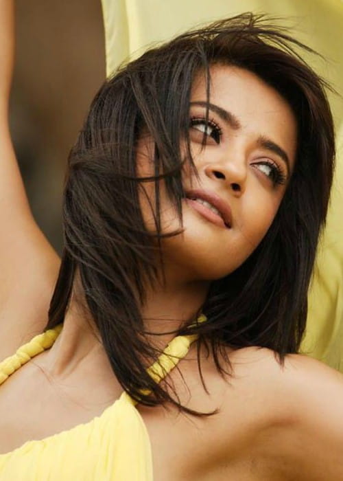 Surveen Chawla as seen in October 2012