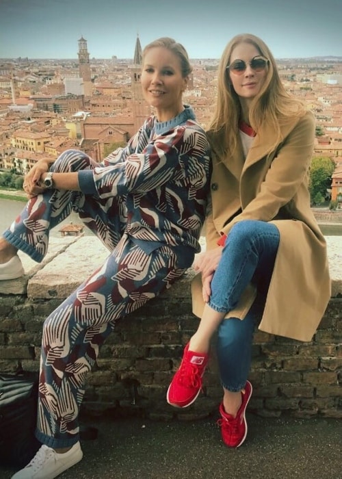 Svetlana Khodchenkova (Right) with a pal named Elena during her visit to Verona, Italy in October 2017