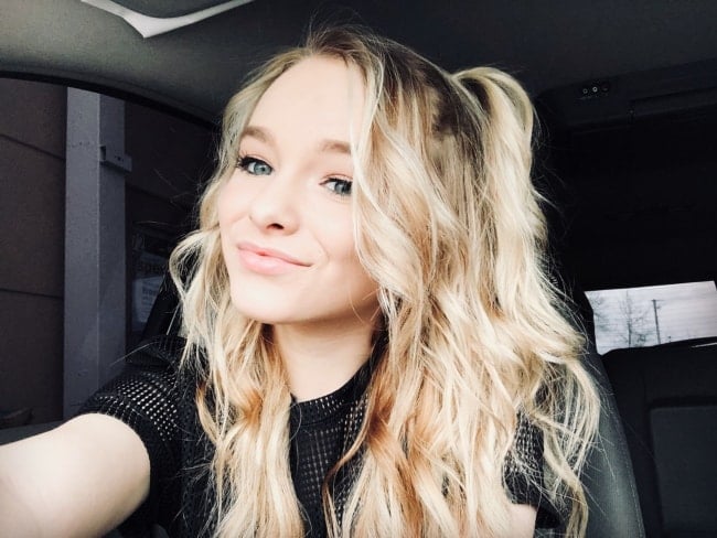 Zoe LaVerne in an Instagram selfie in March 2018