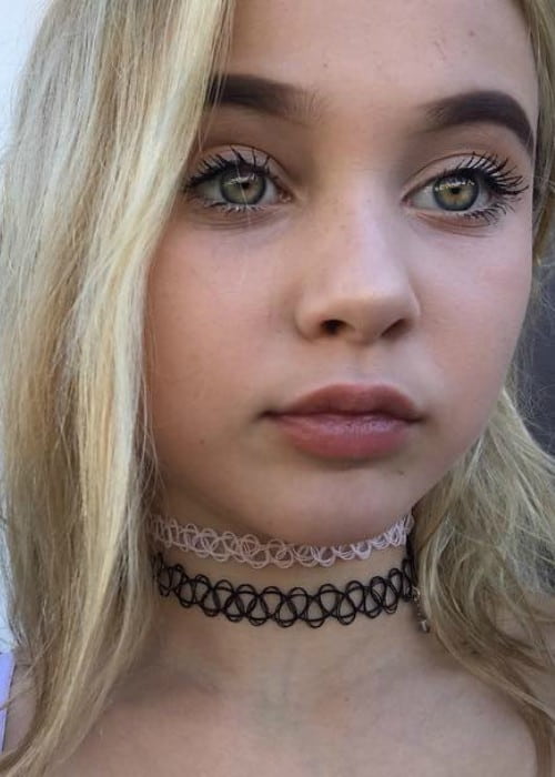 Alabama Luella Barker in an Instagram selfie as seen in November 2017