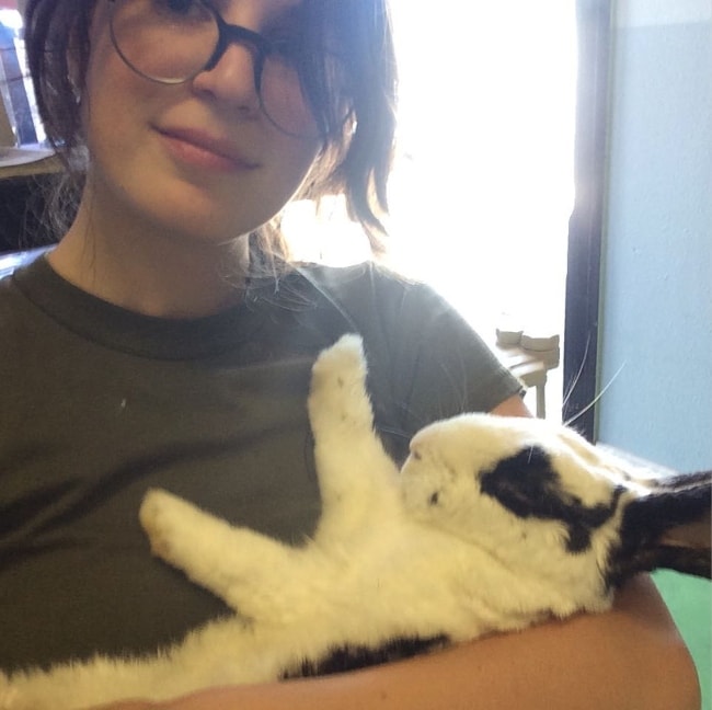 Amelia Rose Blaire in a selfie with a bunny in July 2017