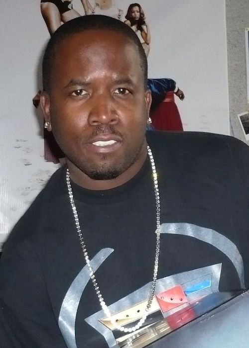 Big Boi with Xbox 360 Special Edition Halo 3 Console in 2007