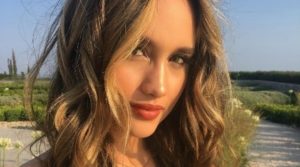 Cinta Laura