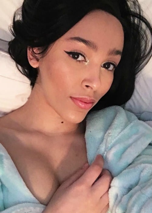 Doja Cat promoting Kevyn Aucoin Beauty in a selfie as seen in March 2018