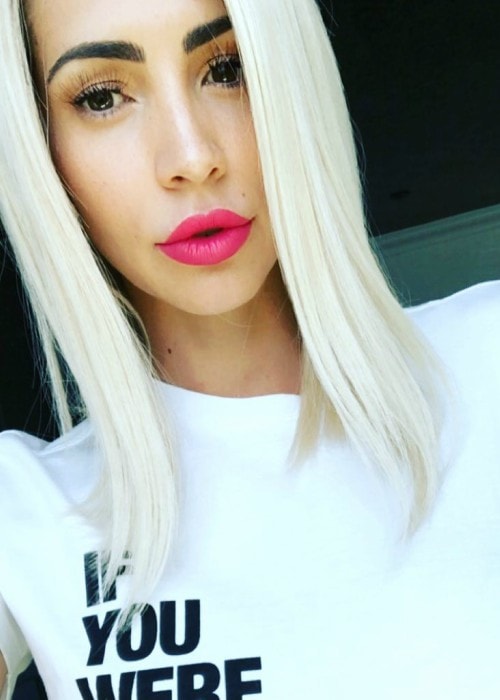 Hope Dworaczyk in an Instagram selfie as seen in May 2018