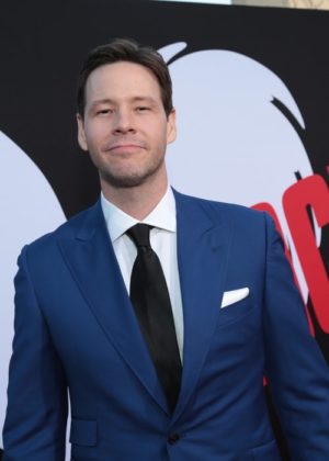 Ike Barinholtz Height, Weight, Age, Spouse, Family, Facts, Biography