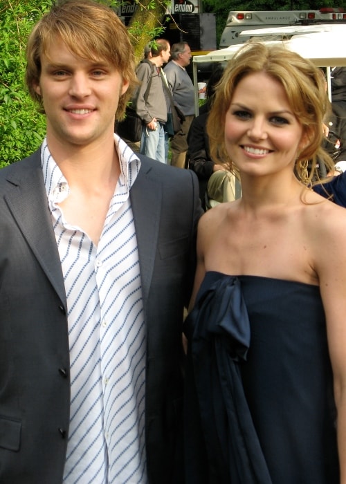 Jesse Spencer with Jennifer Morrison in May 2007