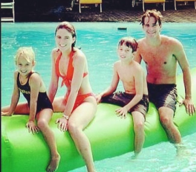 JonBenét Ramsey with her family members