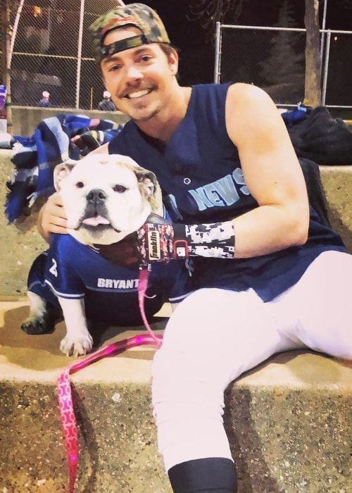 Josh Henderson with his pet Sadie in February 2018