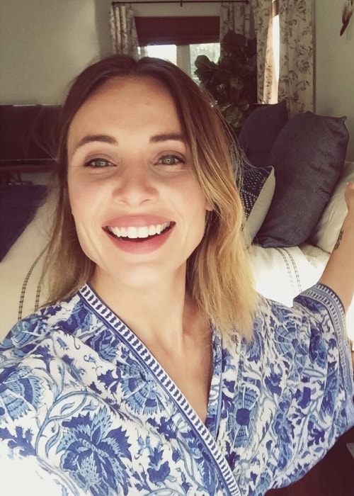 Leah Pipes in a selfie in November 2016