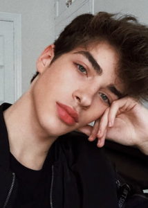 Manu Rios Height, Weight, Age, Boyfriend, Family, Facts, Biography