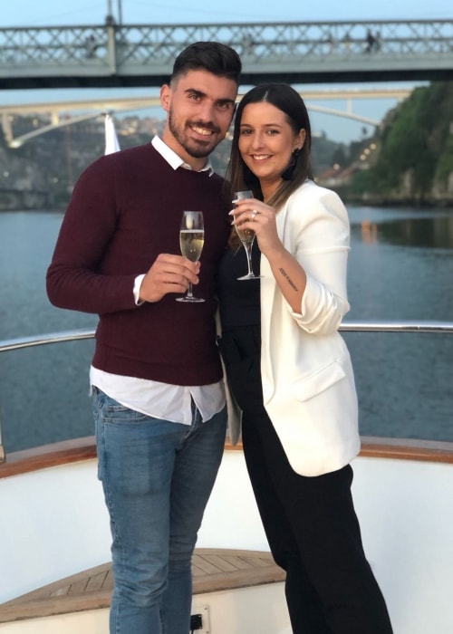 Rúben Neves with Débora Lourenço after proposing to her in May 2018