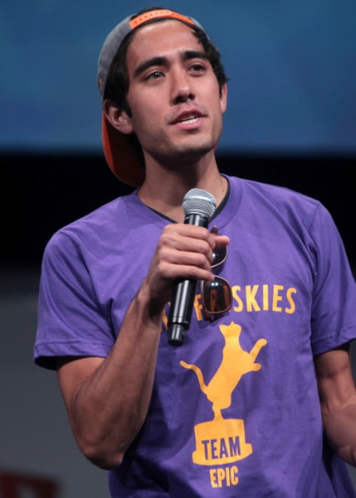 Zach King speaking at the 2014 VidCon at the Anaheim Convention Center