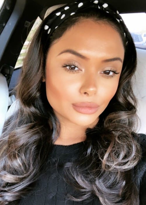 Afshan Azad in an Instagram selfie as seen in September 2018