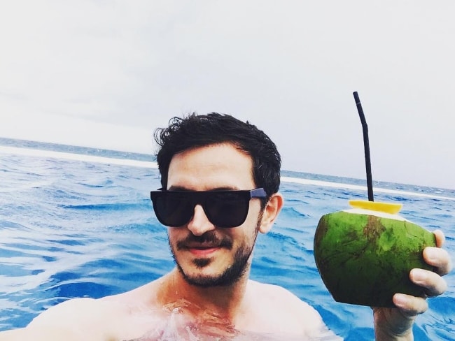 Burak Yeter in a selfie in Maldives Island in August 2016