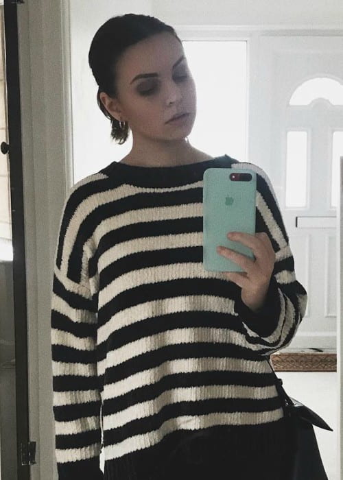 Emma Blackery in a selfie in August 2018