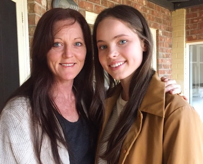 Emma MacGowan with her mother in May 2015