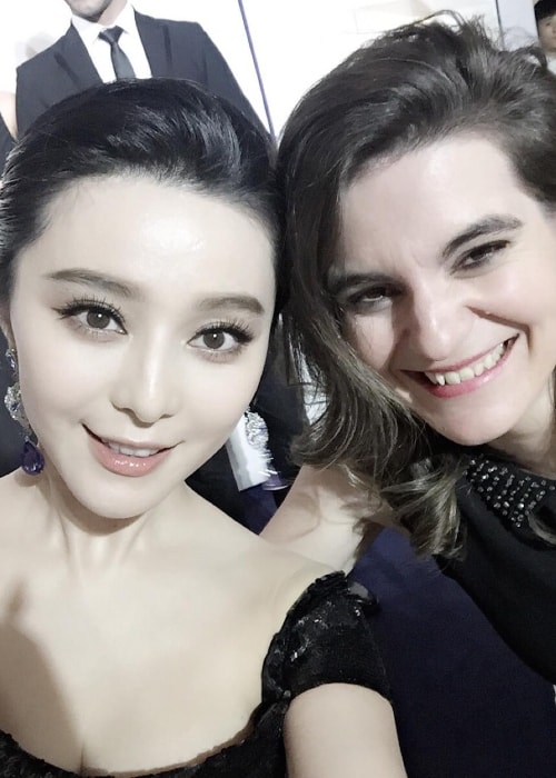 Fan Bingbing (Left) in a selfie in November 2015