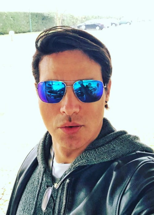 Gabriel Garko in a selfie as seen in March 2018