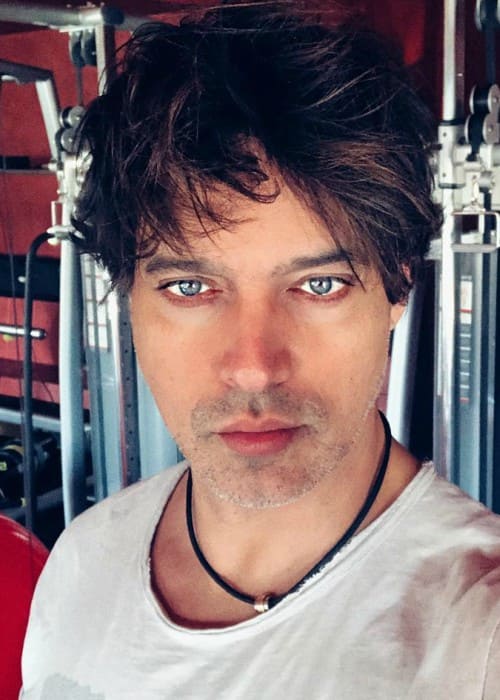 Gabriel Garko in an Instagram selfie as seen in January 2018