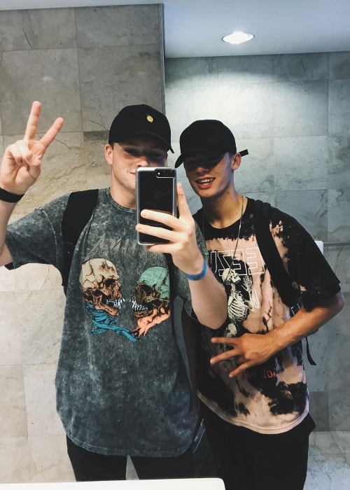 Jack Kelly (Right) in a mirror selfie with Cameron Field in December 2017