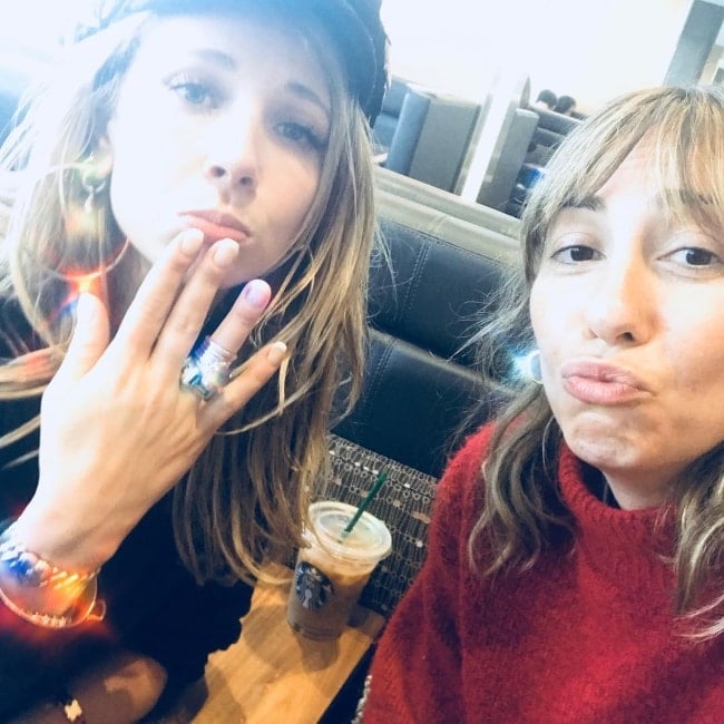 Juno Temple (Left) with Gia Coppola in a selfie in August 2018