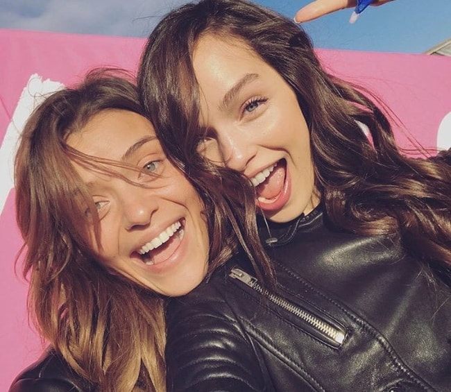 Lais Oliveira (Left) in a fun-selfie with Luma Grothe in November 2016