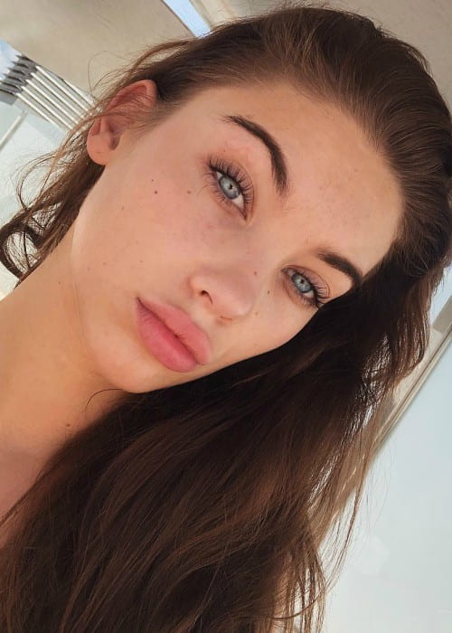 Melinda London in an Instagram selfie as seen in August 2018