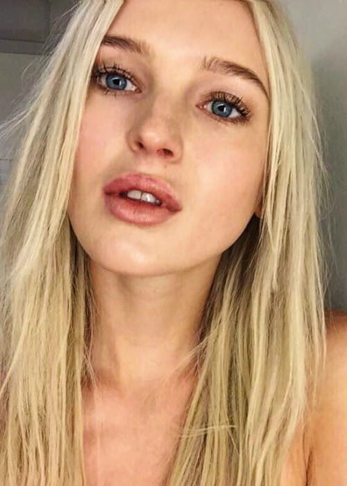 Nastya Sten in an Instagram selfie as seen in July 2017