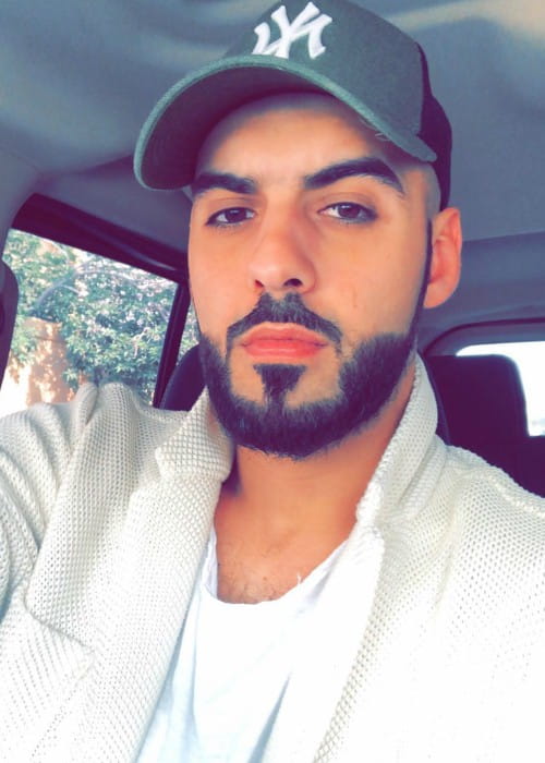 Omar Borkan Al Gala Height Weight Age Spouse Family