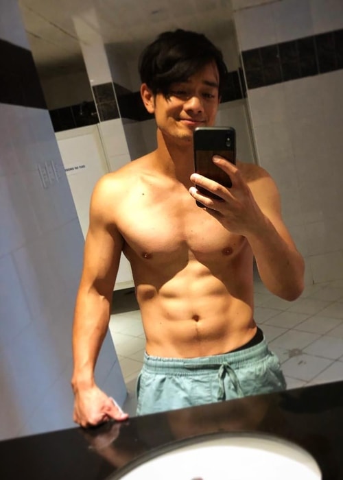 osric chau shirtless